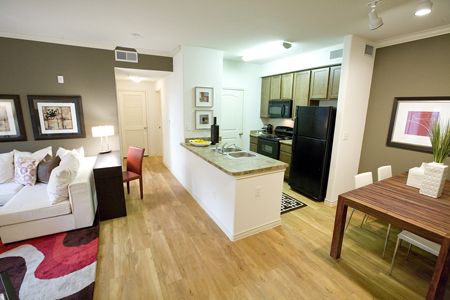 Round Rock Apartments with Hardwood Floors